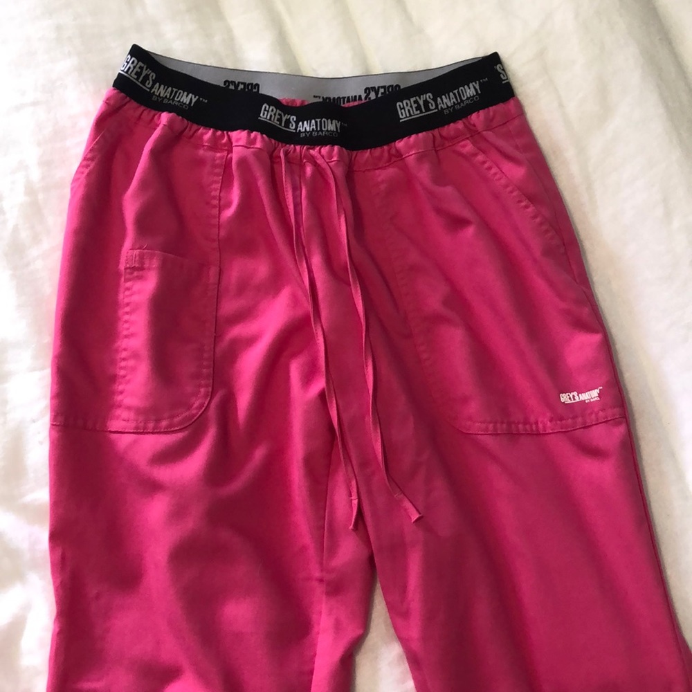 Active by Grey’s Anatomy drawstring scrub pants